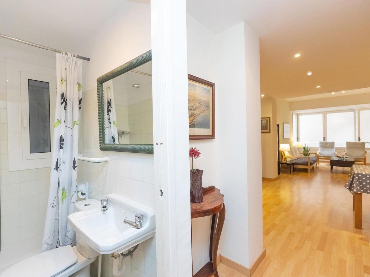 Apartment Eixample Dret Corsega Roger Lluria By Interhome バルセロナ エクステリア 写真